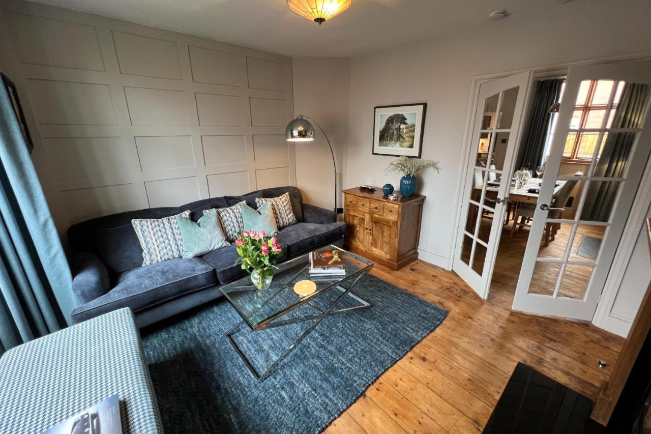 Townhouse - Free Parking Holiday home