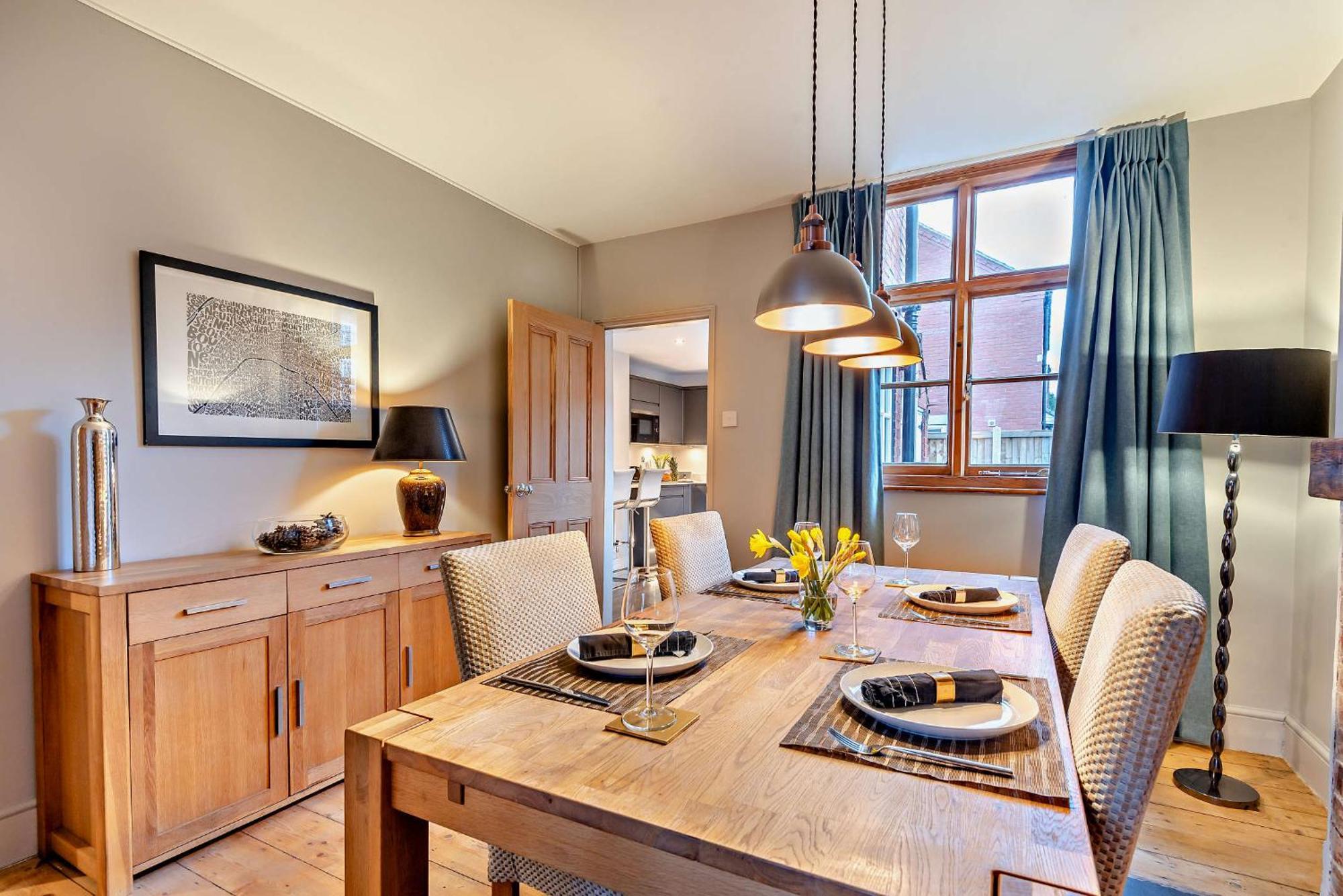 Holiday home Townhouse - Free Parking